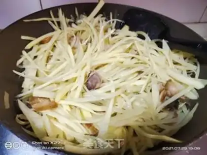 Make Five flowers with potatoes step 3