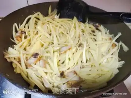 Make Five flowers with potatoes step 5