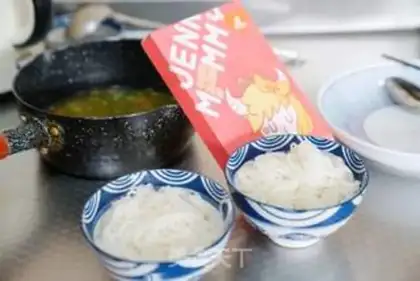 Make Fresh beef rice powder step 3