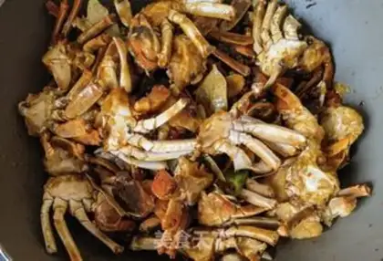 Make Beer spicy crabs step 17