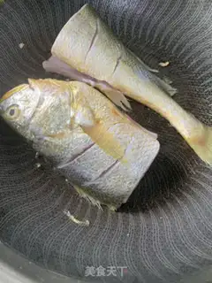 Make Smelting yellow fish step 3