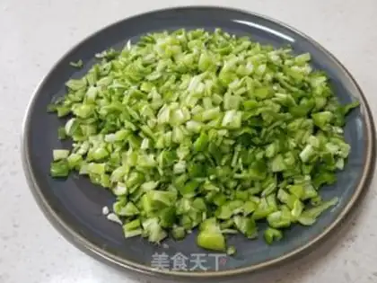 Make Chili fried eggs step 1