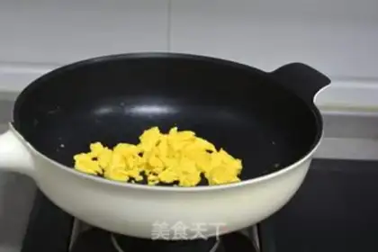 Make Eggs and peppers step 3