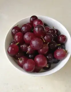 Make Grapes on milk step 1