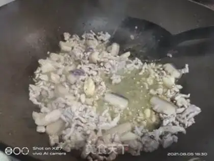 Make Soybeans fried meat step 2