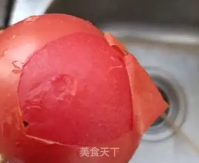 Make Beefball tomato soup step 1
