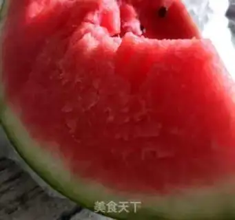 Make Hand over watermelon ice cream step 0