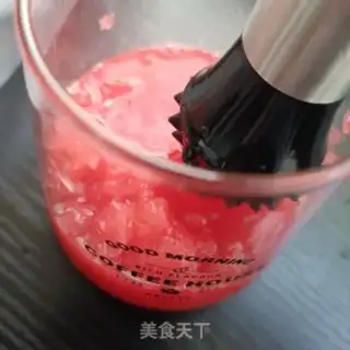 Make Hand over watermelon ice cream step 2