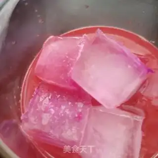 Make Hand over watermelon ice cream step 4