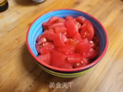 Make Tomato eggs, cat ears step 2