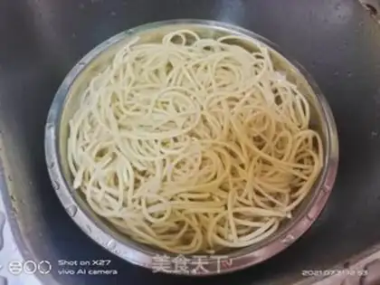 Make Spaghetti step 0