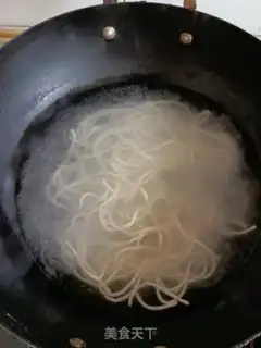 Make Red soy beef noodles step 0
