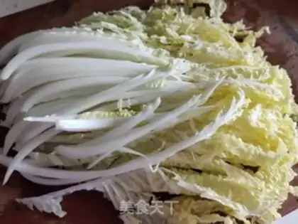 Make Garlic doll food step 0