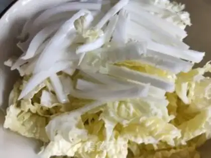Make Garlic doll food step 1