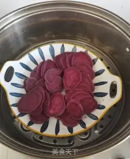 Make Spicy potato crystal cake step 1