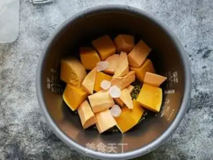 Make Potato pumpkin green bean congee step 4