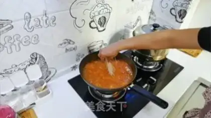 Make Tomato eggs, cat ears step 12