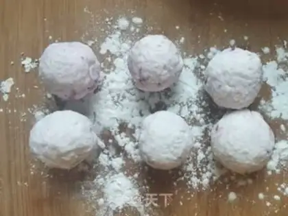 Make Spicy potato crystal cake step 6