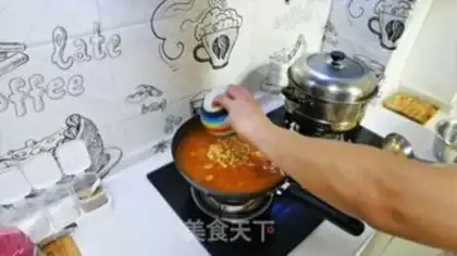 Make Tomato eggs, cat ears step 14