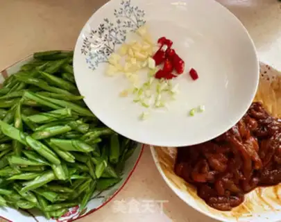 Make Four seasons of soy sauce step 1