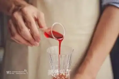 Make Romantic rose cocktail organic vinegar step 3