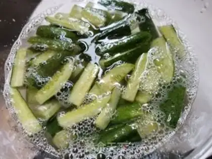 Make The cucumbers plattered the sea with tacos step 2