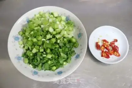 Make The meat, the garlic, the tofu step 2