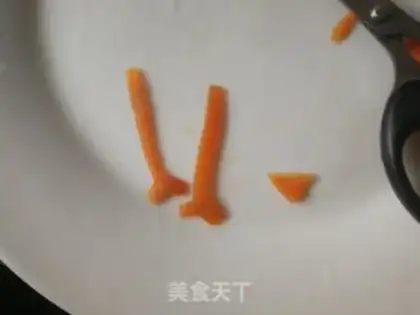 Make Peacocks on the plate step 3