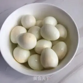 Make The eggs and the chicken legs step 1