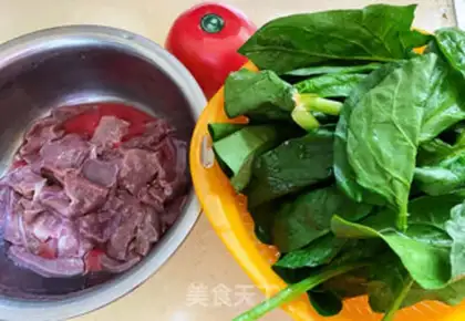 Make Pork liver spinach soup step 0