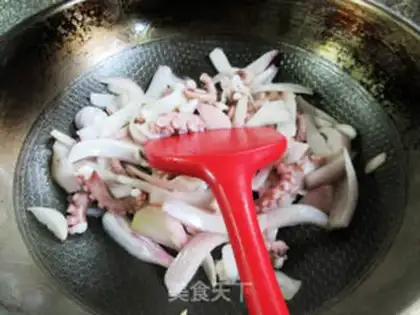 Make Octopus fried onions step 6