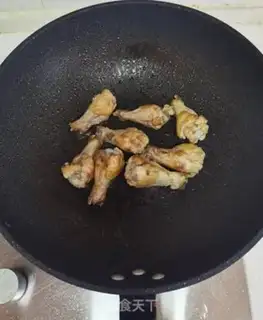 Make Suck on the chicken wings step 5