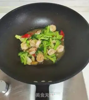 Make Suck on the chicken wings step 10