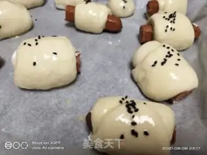 Make A mini ham sausage bread step 7