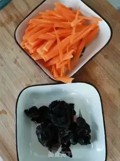 Make Carrot, wood, eggs step 0