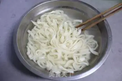 Make The meat and the beans and the noodles step 10