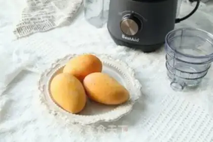 Make Sour cream mango ice step 0