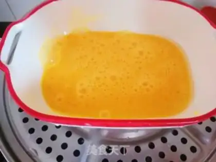 Make Autumn eggs step 2