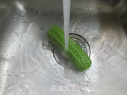 Make Sausage fried bitter melon step 2