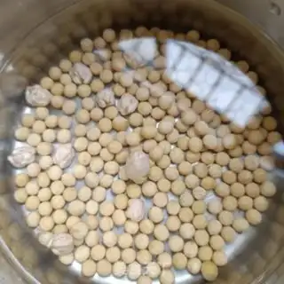 Make Honey dates and soybeans step 0