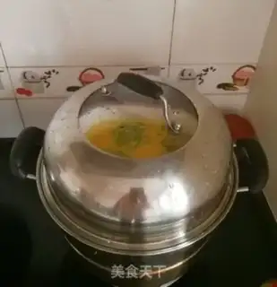 Make Autumn eggs step 6
