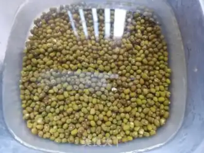 Make Green Bean Potato Dove soup step 2