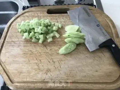 Make Pineapple cucumber shrimp step 2