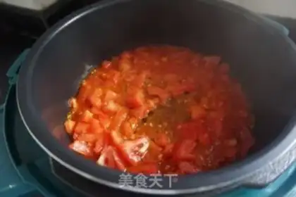 Make A tomato chicken without a drop of water step 3