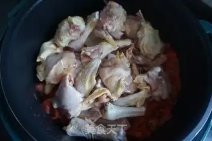 Make A tomato chicken without a drop of water step 4