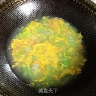 Make Egg shrimp melon soup step 3