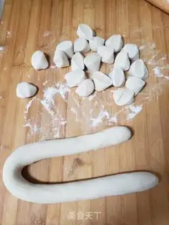 Make A bean-fruit dumpling step 4