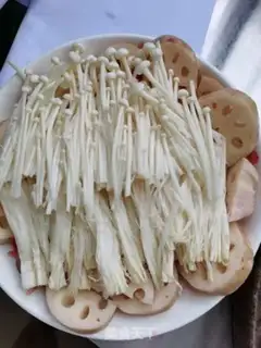 Make Golden pins and mushrooms step 1