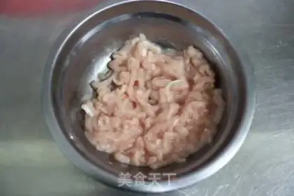 Make The gravy celery carrot step 1