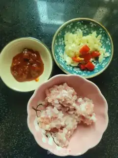 Make Spicy bean petals step 1